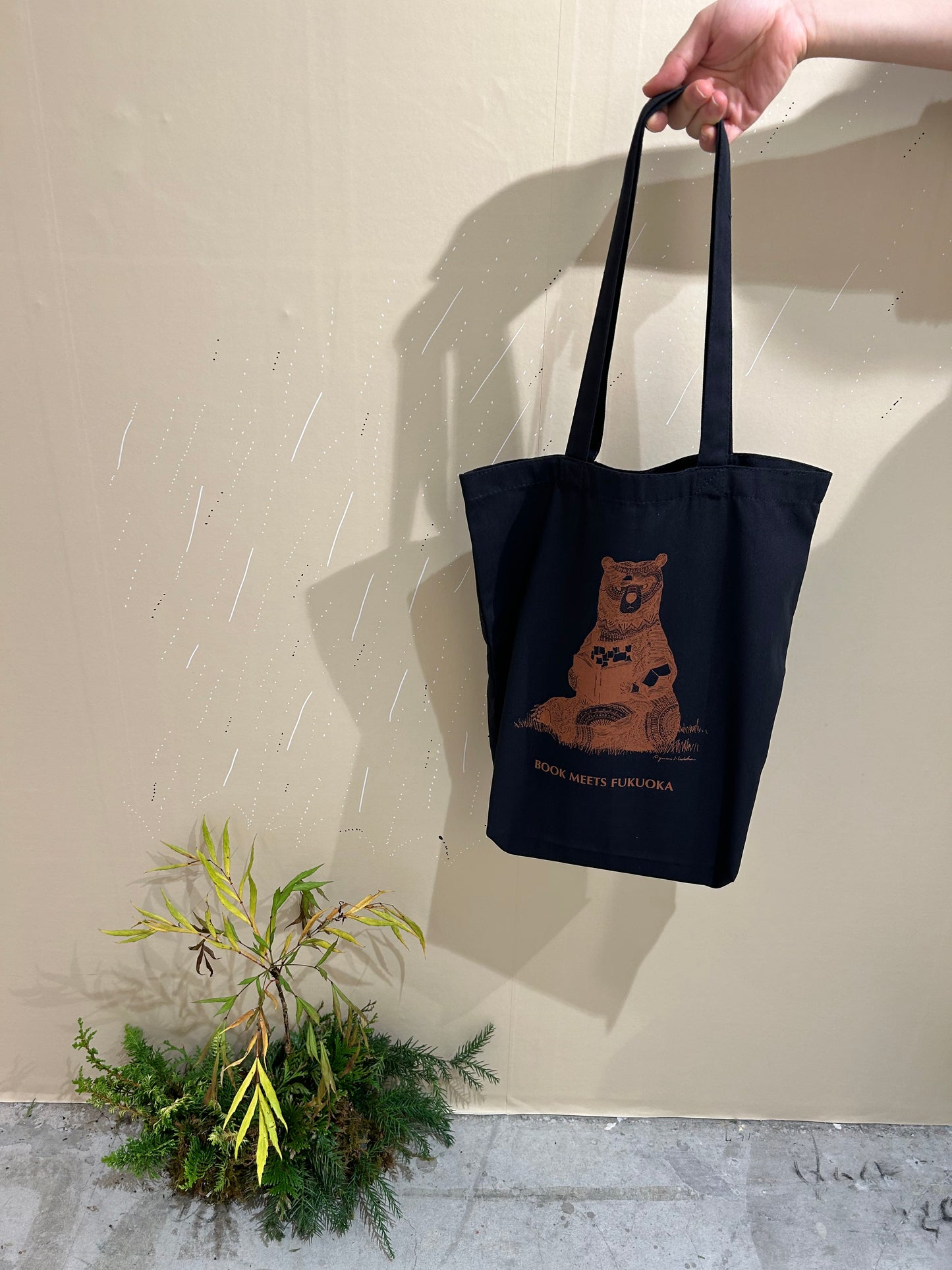 「BOOK MEETS FUKUOKA ～本のもりのなかへ～」のオリジナルトートバッグ